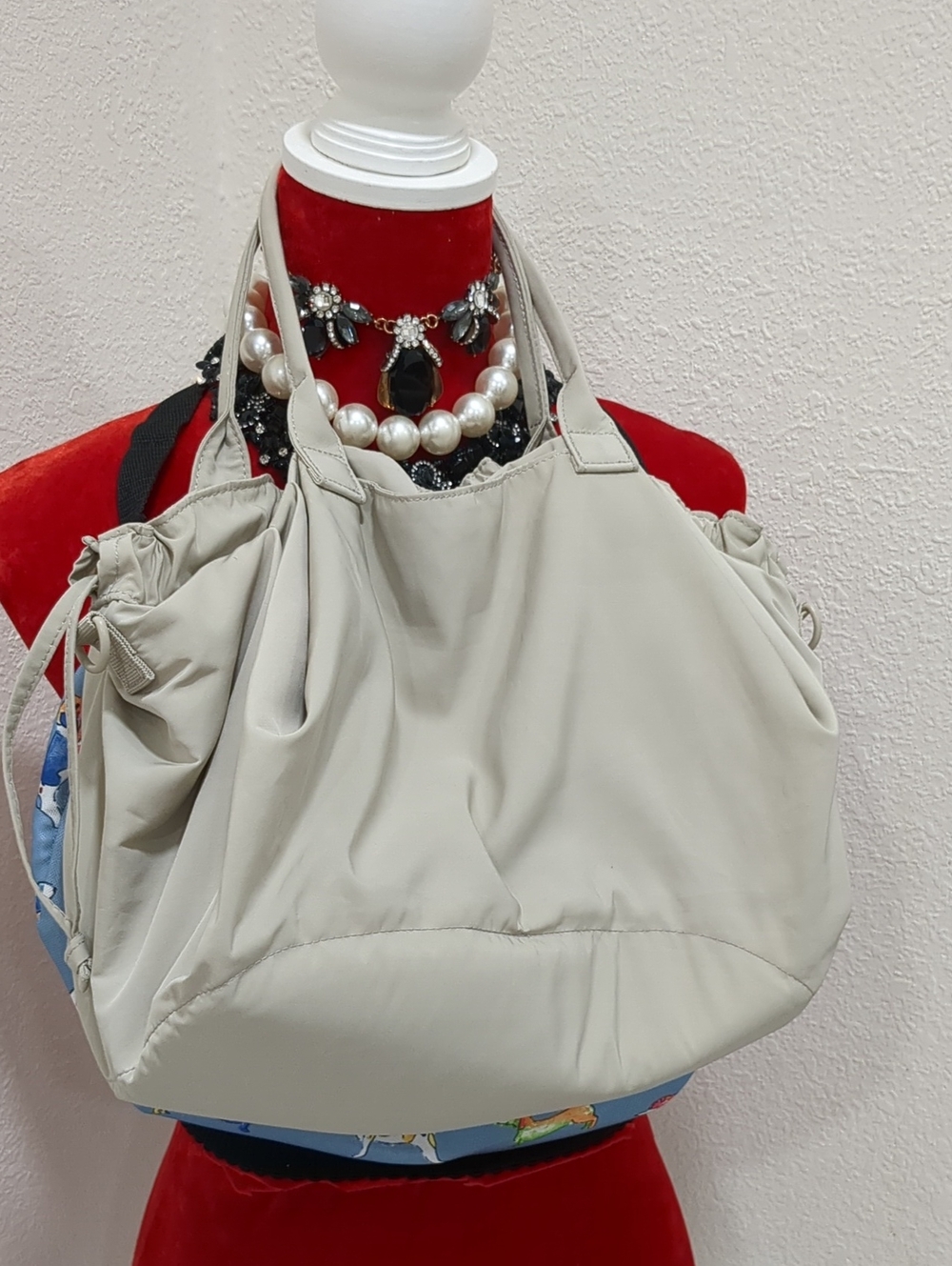 UNIQLO Adjustable Tote Tan